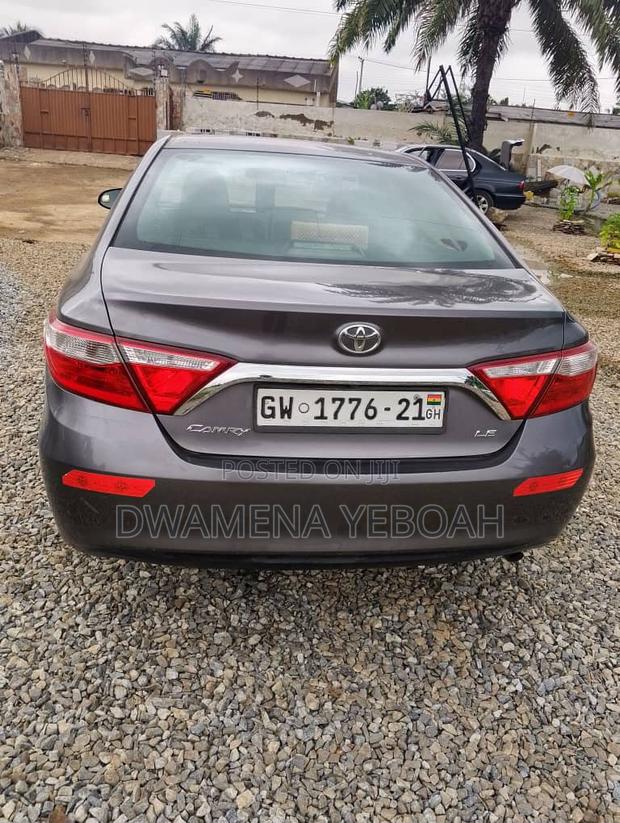 Toyota Camry LE 4dr Sedan (2.5L 4cyl 6A) 2016 Gray