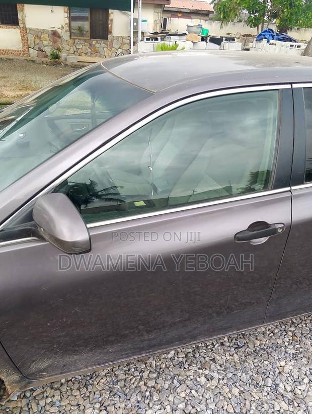 Toyota Camry LE 4dr Sedan (2.5L 4cyl 6A) 2016 Gray