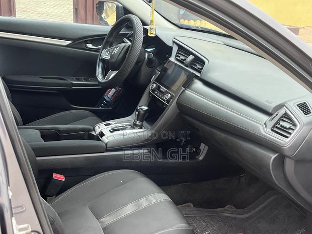 Honda Civic EX Sedan 2018 Gray