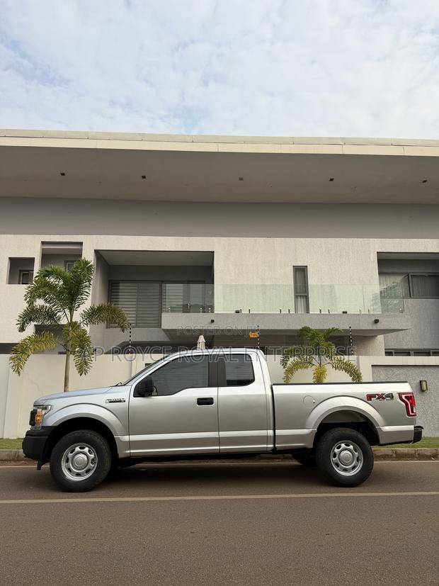 Ford F-150 XL 4x4 SuperCab Styleside 6.5 ft. box 145 in. WB 2019 Silver