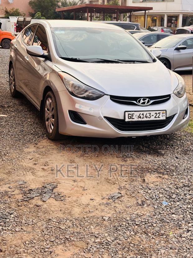 Hyundai Elantra 2012 Silver