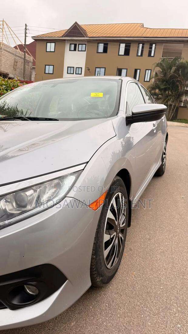Honda Civic LX 2dr Coupe (2.0L 4cyl) 2017 Gray