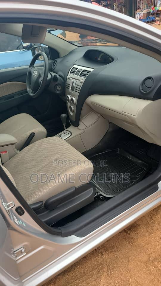 Toyota Belta 2008 Silver