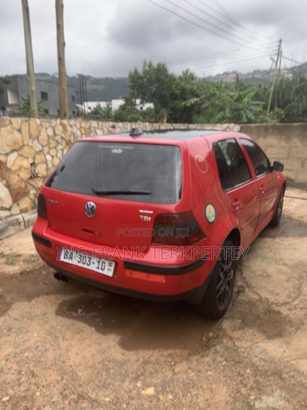 Volkswagen Golf 2002 Red