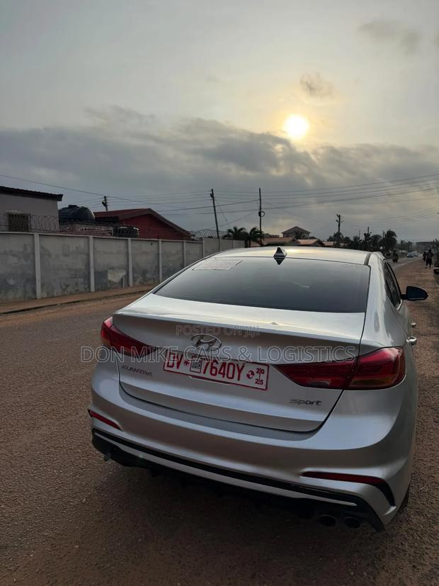 Hyundai Elantra Sport 2018 Silver