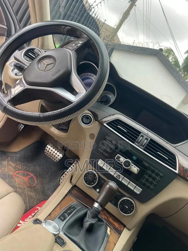 Mercedes-Benz C250 2012 White