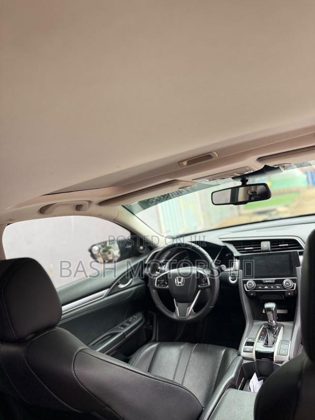 Honda Civic EX 4dr Sedan (2.0L 4cyl) 2017 White