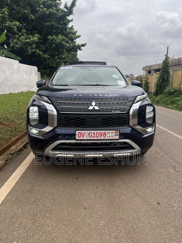Mitsubishi Outlander 2024 Blue