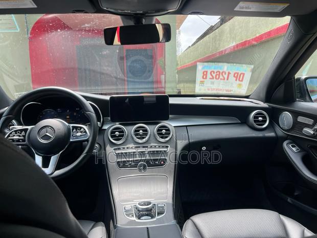Mercedes-Benz C300 2021 Black
