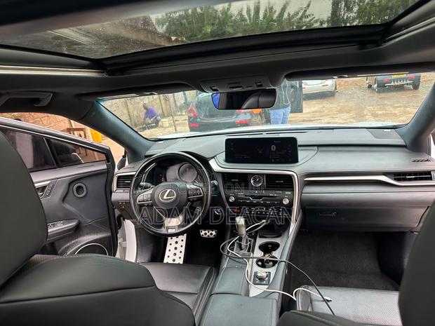 Lexus RX 450H 4WD 2021 White