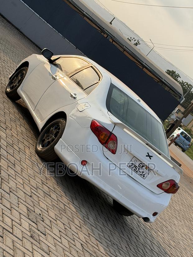 Toyota Corolla 2009 White