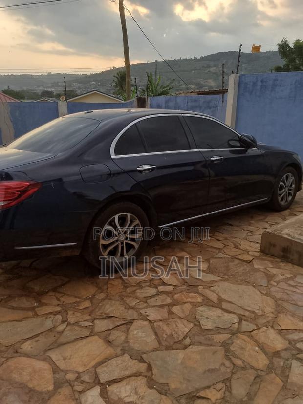 Mercedes-Benz E300 2018 Black