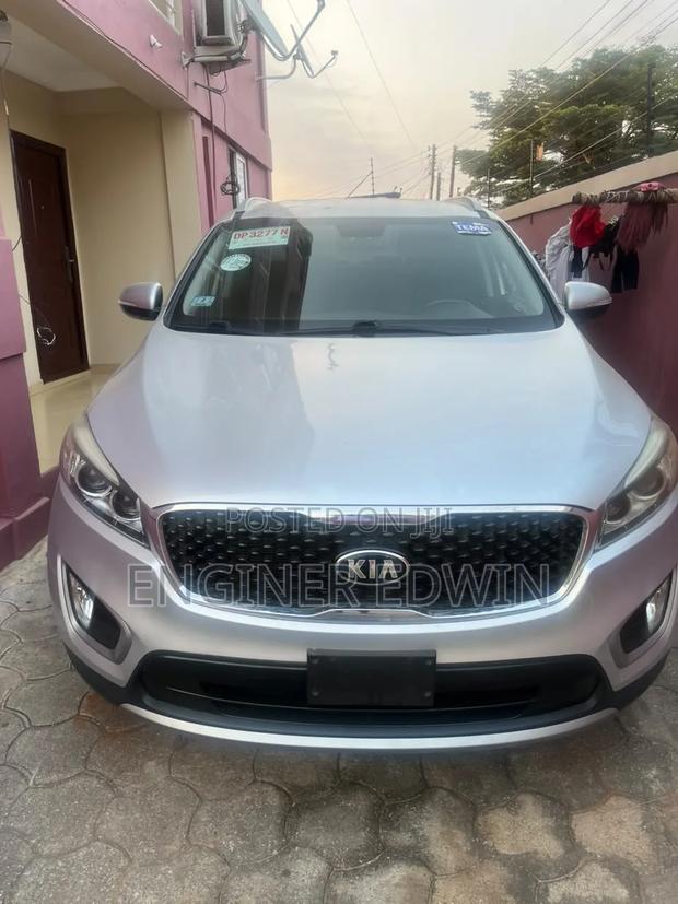 Kia Sorento 2017 Silver