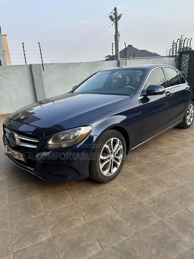Mercedes-Benz C300 Luxury Sedan RWD (2.0L 4cyl 7A) 2016 Blue
