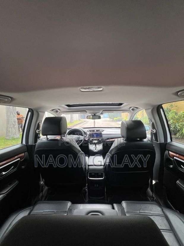Honda CR-V Touring AWD 2018 White