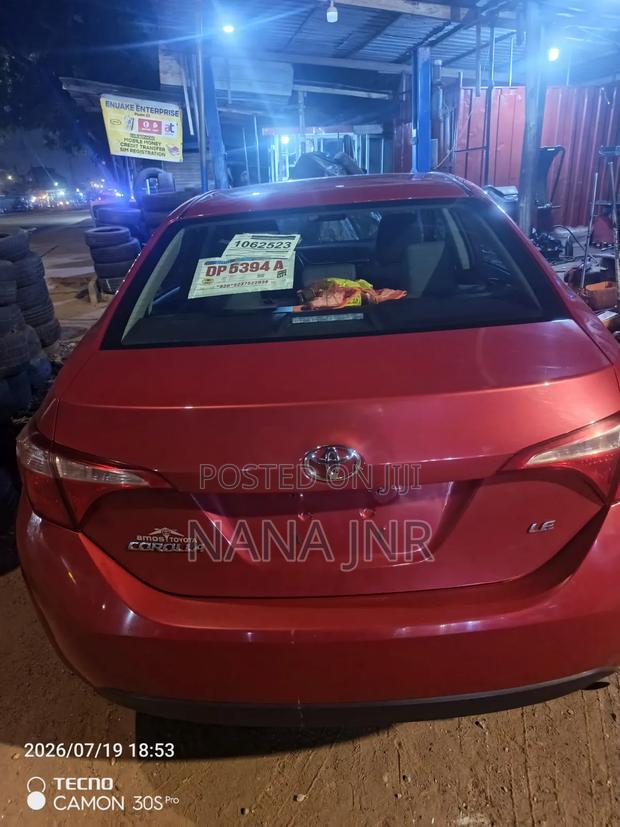 Toyota Corolla 2017 Red