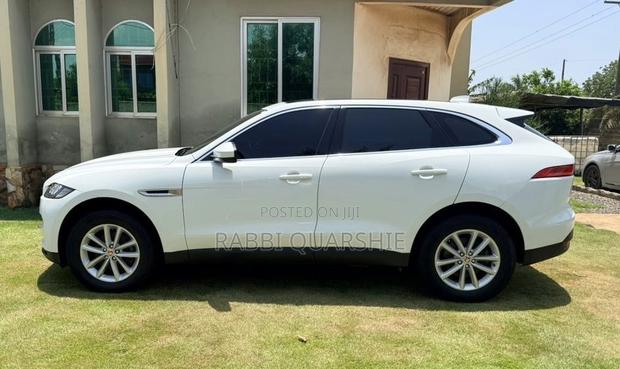 Jaguar F-Pace 35t Prestige 2017 White