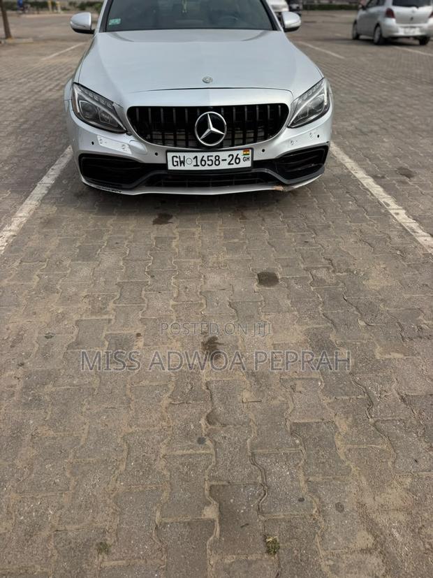 Mercedes-Benz C300 Luxury 4dr AWD 4Matic Sedan (2.0L 4cyl 7A) 2015