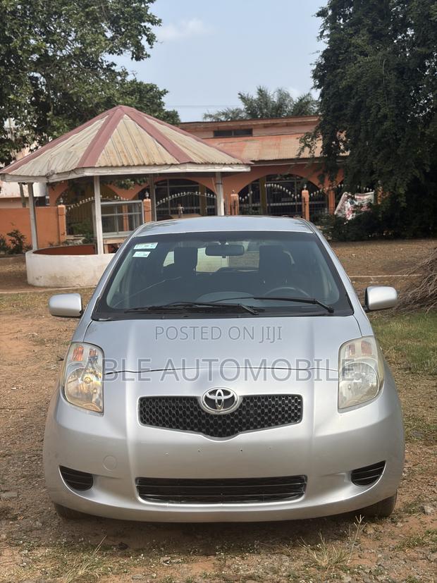 Toyota Vitz 1.3 AWD 3dr 2008 Silver