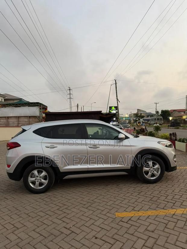 Hyundai Tucson 2017 Silver