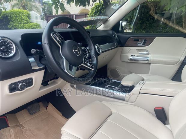 Mercedes-Benz GLB-Class 2022 White