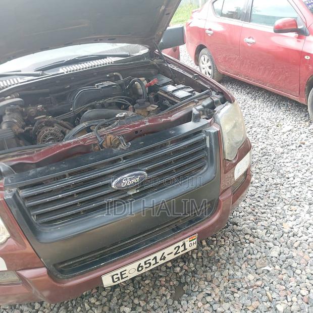 Ford Explorer XLT 4dr 4x2 (4.0L 6cyl 5A) 2010 Brown