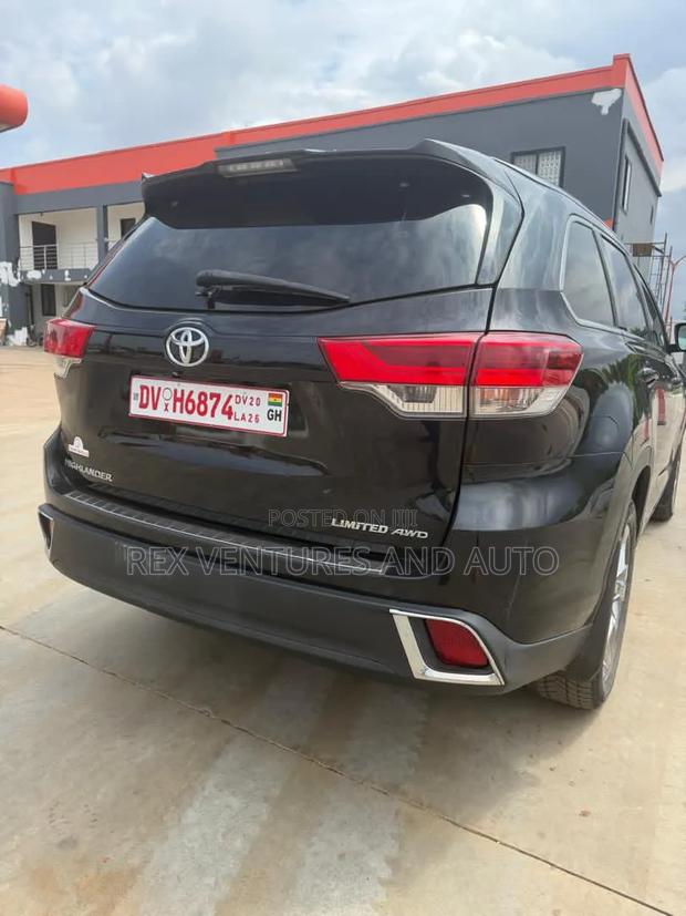 Toyota Highlander Limited 4x2 V6 (3.5L 6cyl 8A) 2018 Black