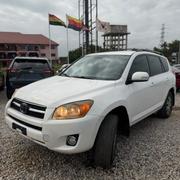 Toyota RAV4 2012 White for sale