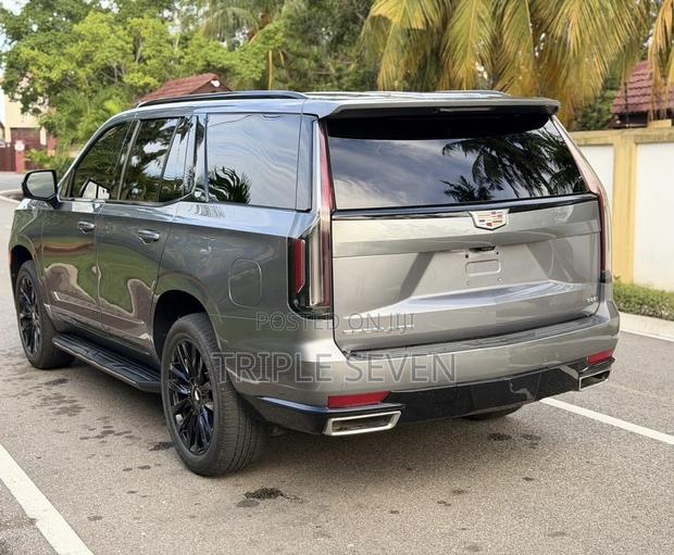 Cadillac Escalade 2021 Gray