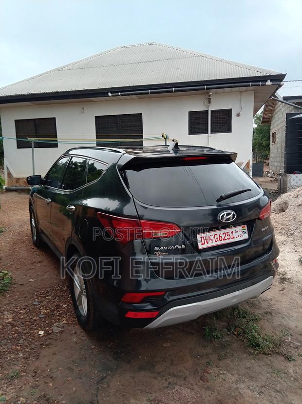 Hyundai Santa Fe Limited Ultimate FWD 2018 Black