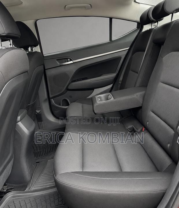 Hyundai Elantra 2017 Blue