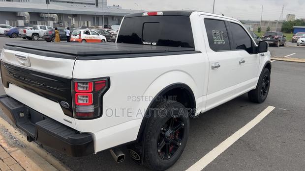 Ford F-150 Limited 4x4 SuperCrew Cab Styleside 5.5 ft. box 145 in. WB
