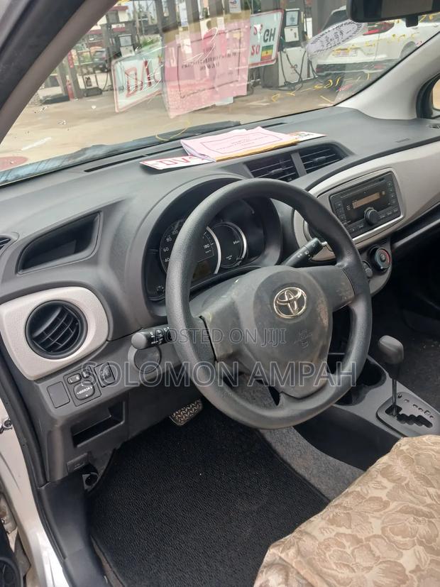 Toyota Vitz 1.0 FWD 3dr 2012 Silver