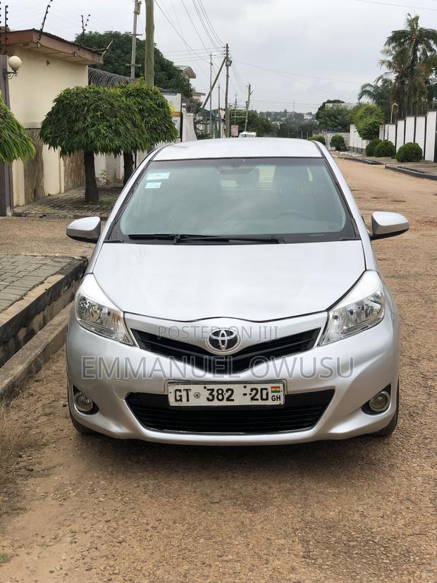 Toyota Yaris 2012 Silver