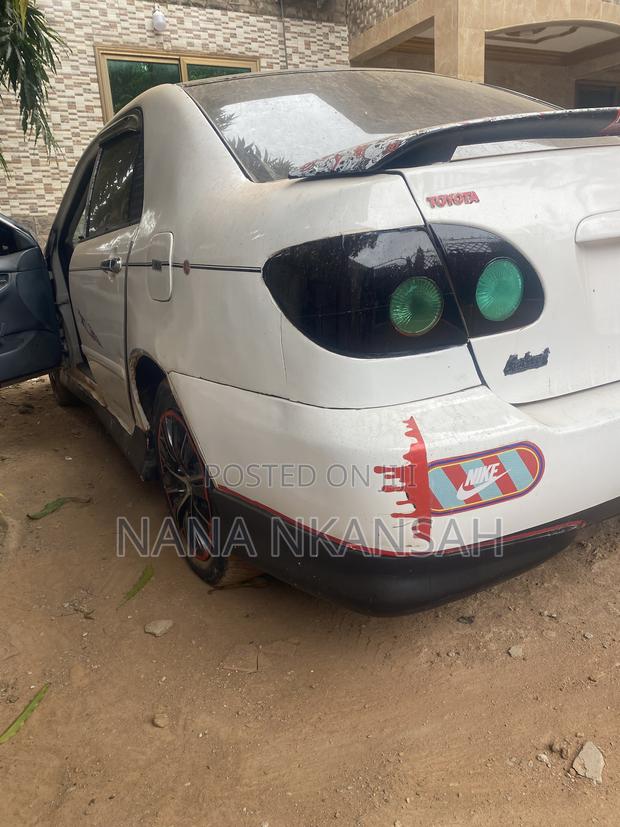 Toyota Corolla 2005 White