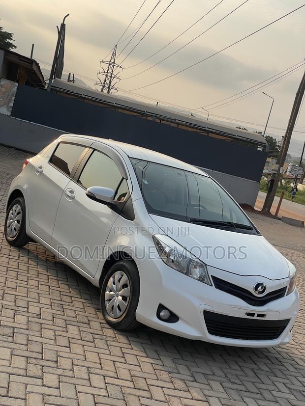 Toyota Vitz 2013 White