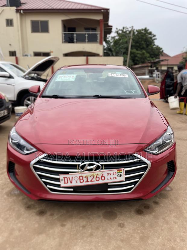 Hyundai Elantra 2017 Red