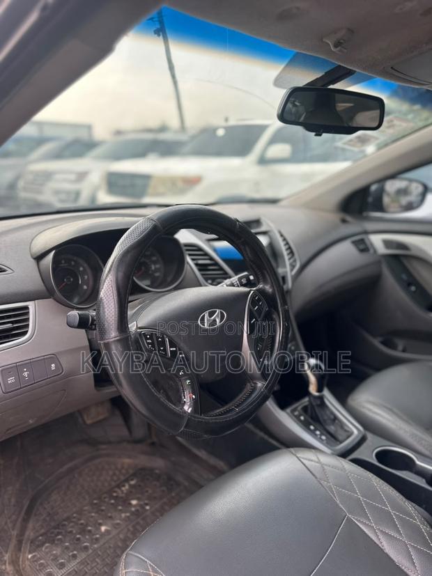 Hyundai Elantra 2016 Gray