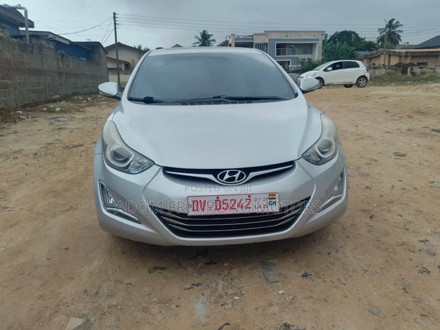 Hyundai Elantra 2015 Silver