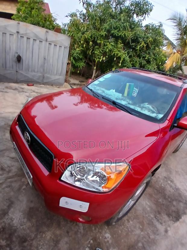 Toyota RAV4 2.4 2008 Red