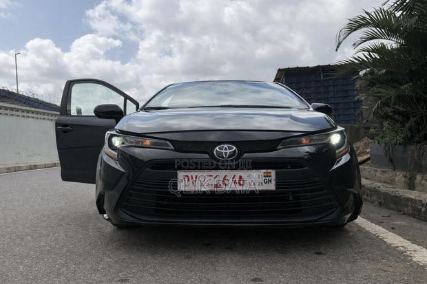 Toyota Corolla LE 2023 Black