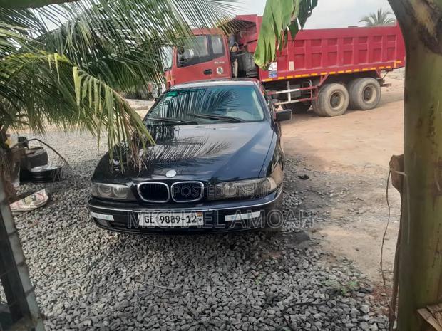 BMW 5 Series 528i 2000 Black