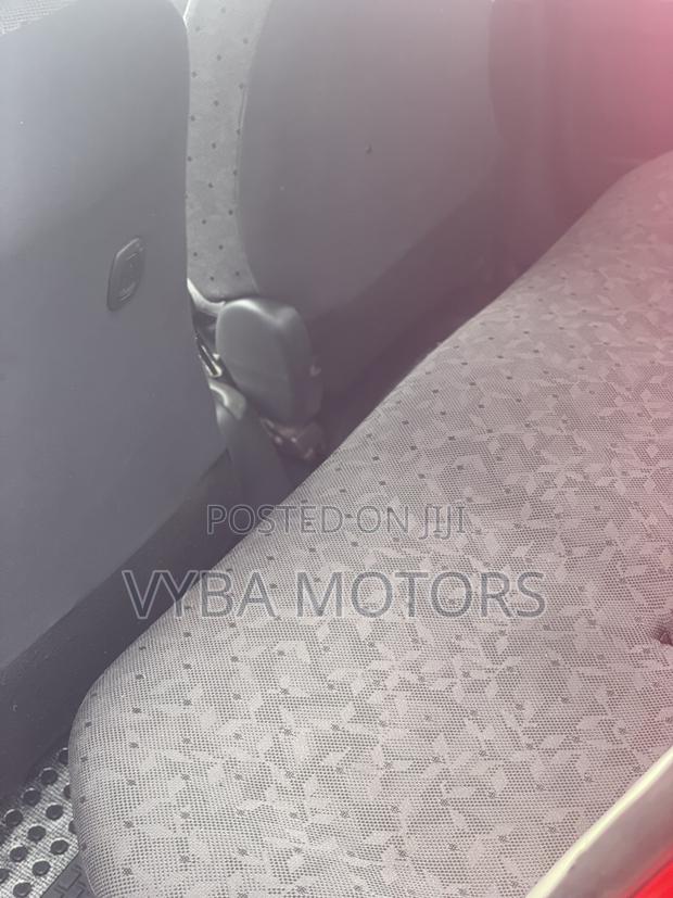 Toyota Vitz 2010 Red
