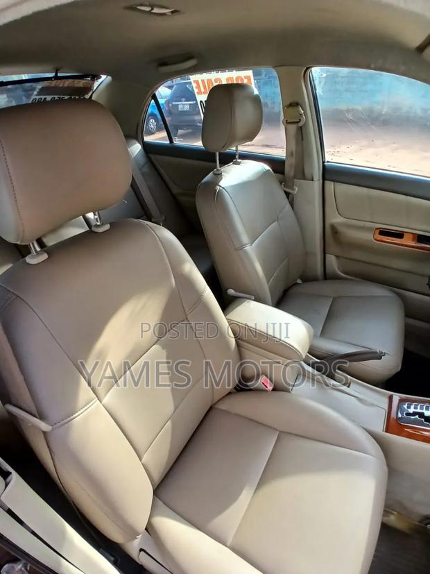 Toyota Corolla Altis 2010 Black