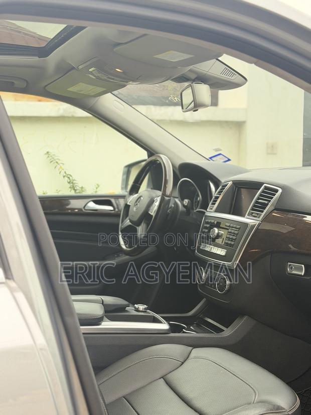 Mercedes-Benz M Class ML350 4MATIC 4dr SUV AWD (3.5L 6cyl 7A) 2015 Gray