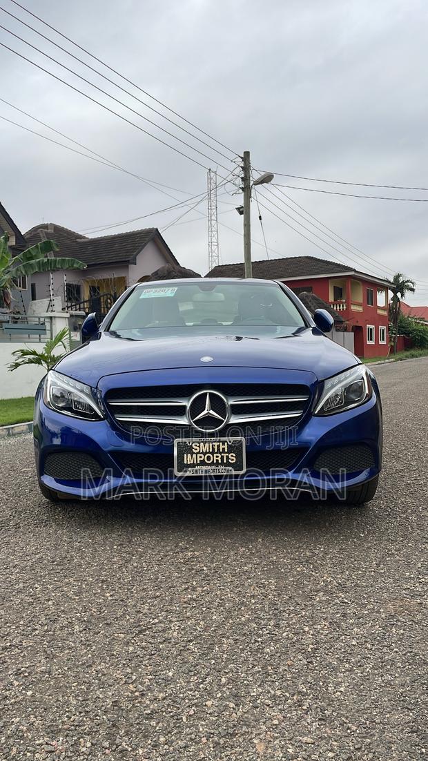 Mercedes-Benz C300 2017 Blue