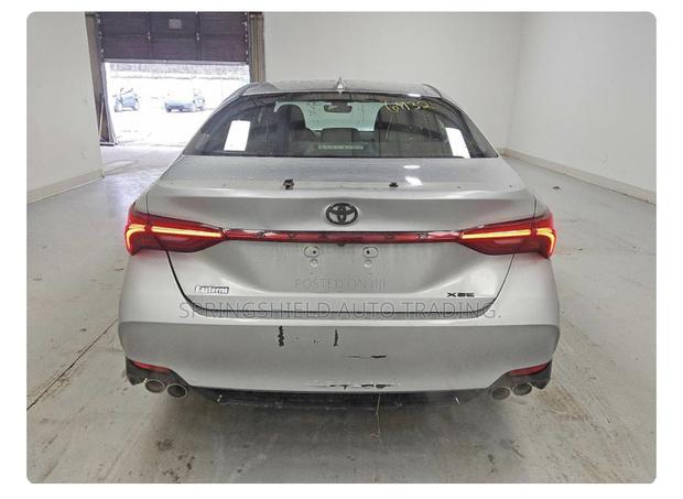 Toyota Avalon 2019 Gray