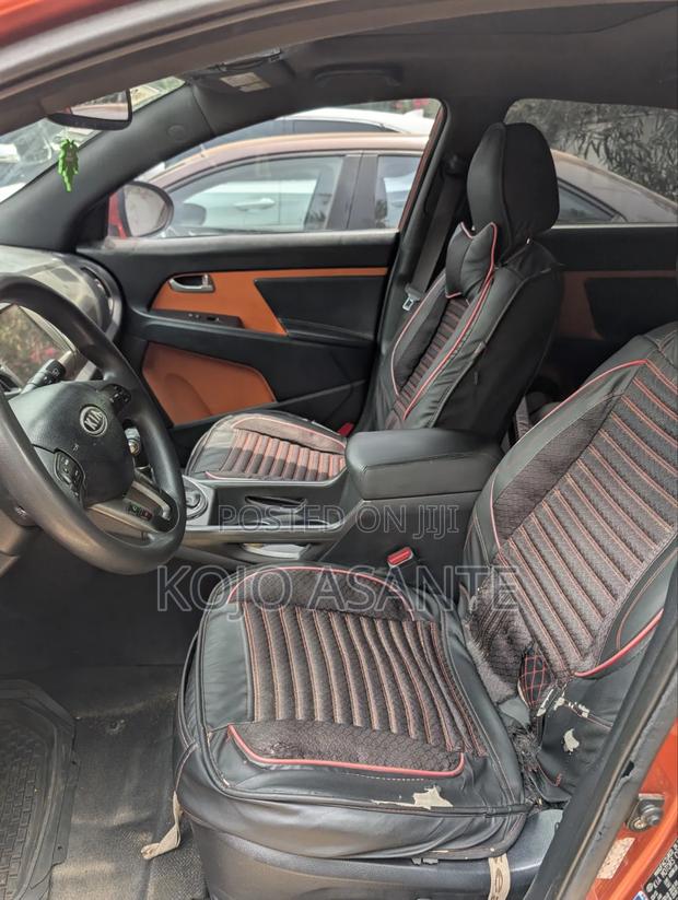 Kia Sportage 2012 Orange