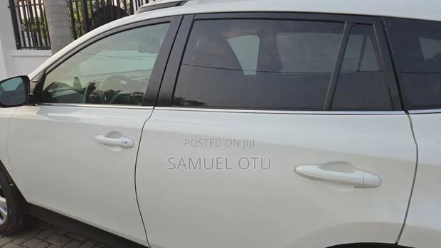 Toyota RAV4 2014 White