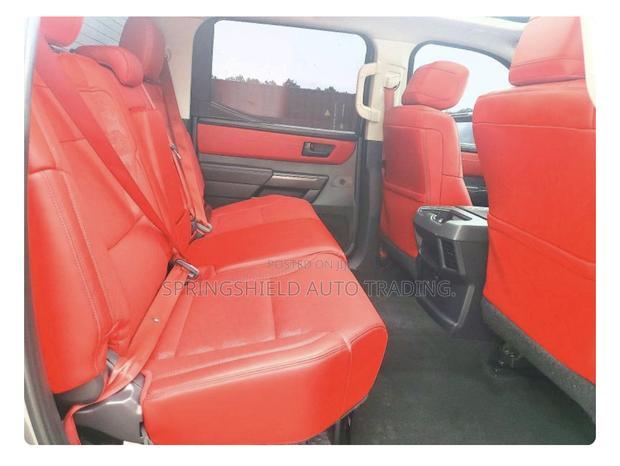 Toyota Tundra 2023 Gray